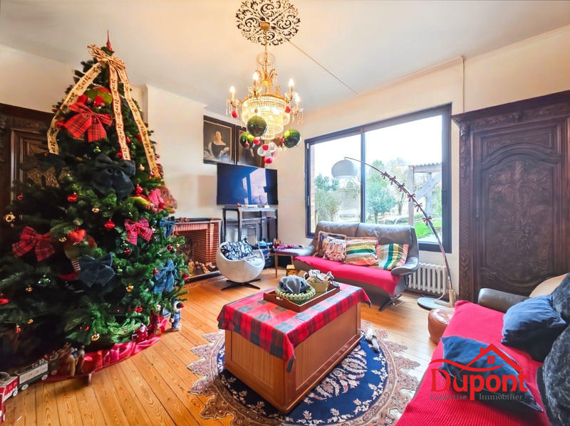 Maison - 344 m² - 11 pièces