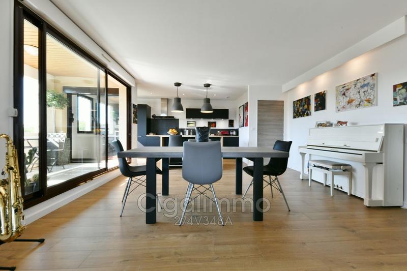 Appartement - 80 m² - 3 pièces