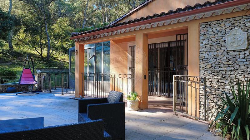 Villa - 176 m² - 5 pièces