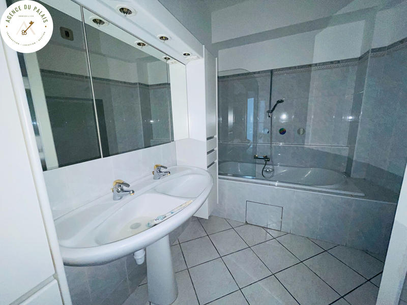 Appartement - 76 m² - 3 pièces