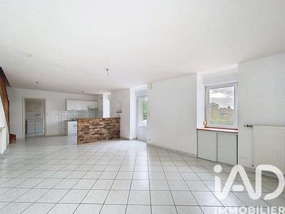 Maison - 94 m² - 4 pièces