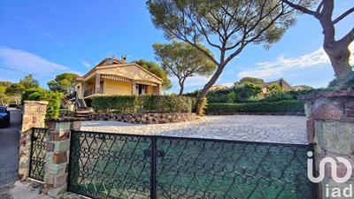 Maison - 200 m² - 7 pièces