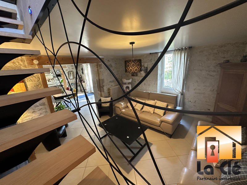 Maison ancienne - 286 m² - 8 pièces