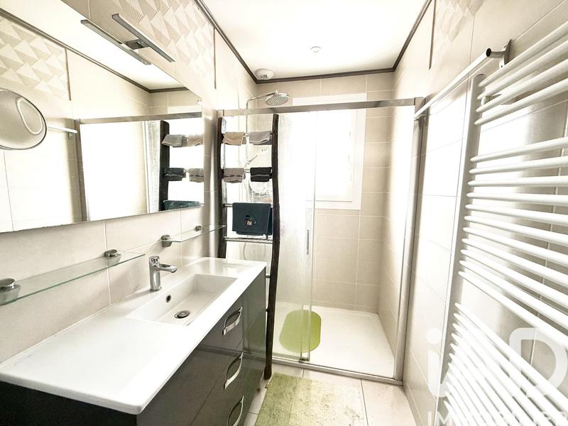 Maison - 98 m² - 6 pièces