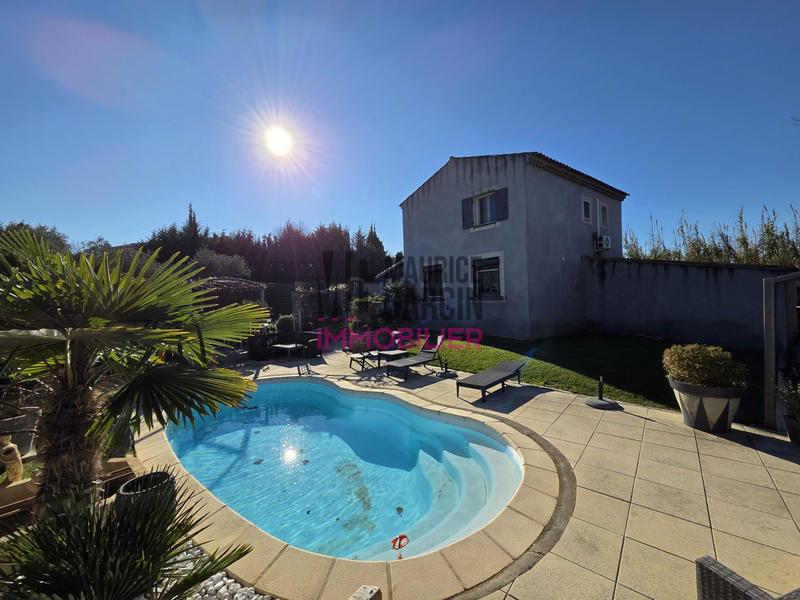 Maison - 88 m² - 4 pièces