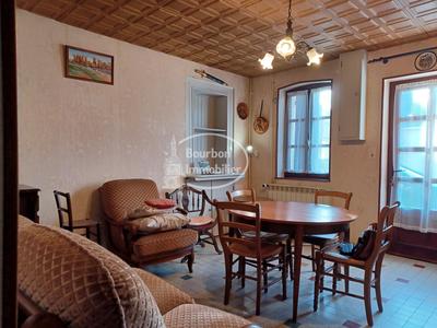 Maison - 56 m² - 4 pièces