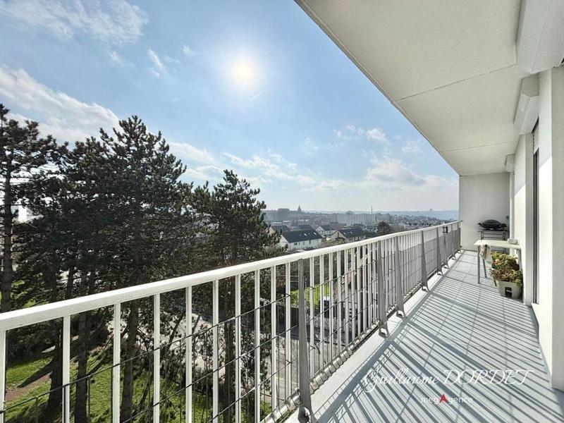 Appartement - 84 m² - 3 pièces