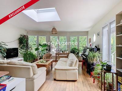 Maison - 170 m² - 6 pièces