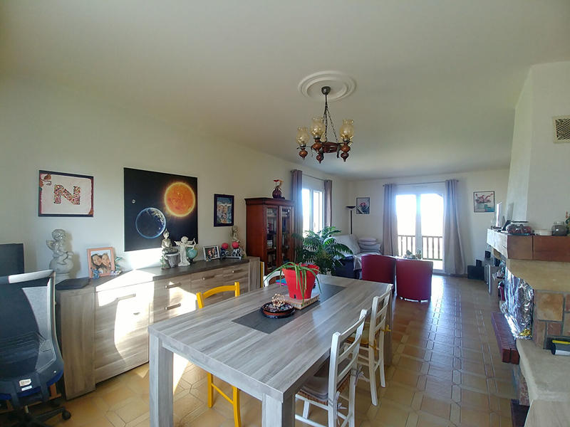 Maison - 98 m² - 4 pièces