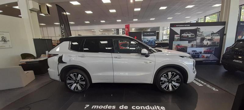 Mitsubishi Outlander 2.4 Mivec Phev 306 4wd Instyle
