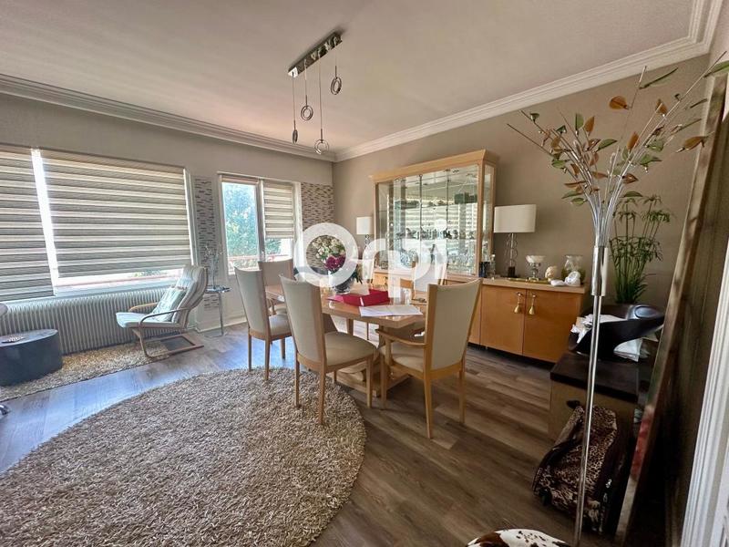 Appartement - 99 m² - 3 pièces