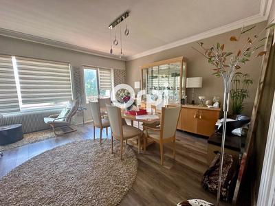 Appartement - 99 m² - 3 pièces