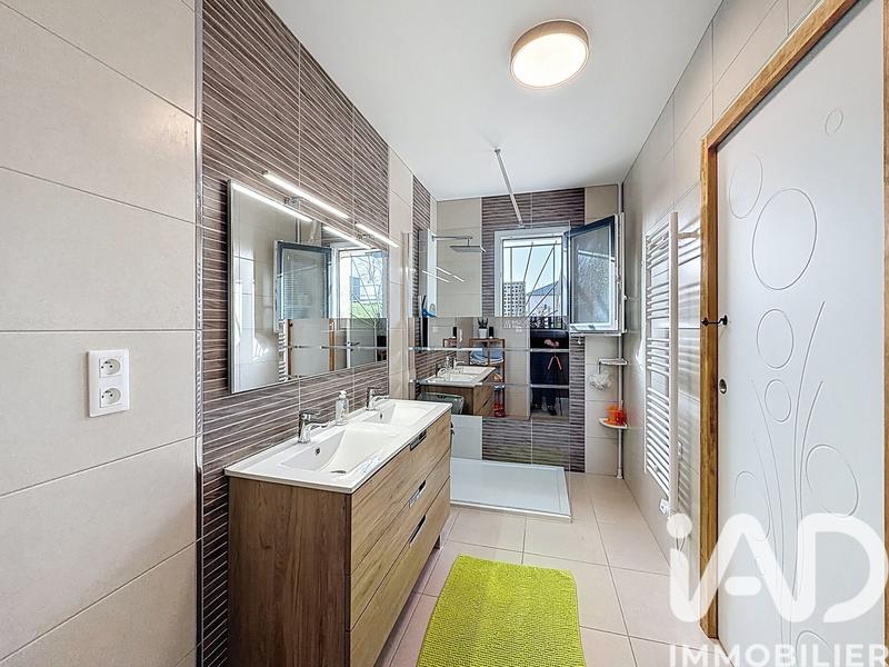 Maison - 98 m² - 4 pièces