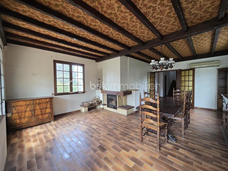 Maison - 122 m² - 5 pièces