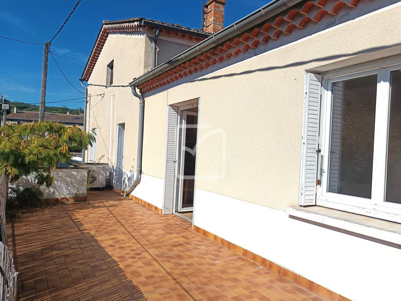 Maison de village - 219 m² - 10 pièces