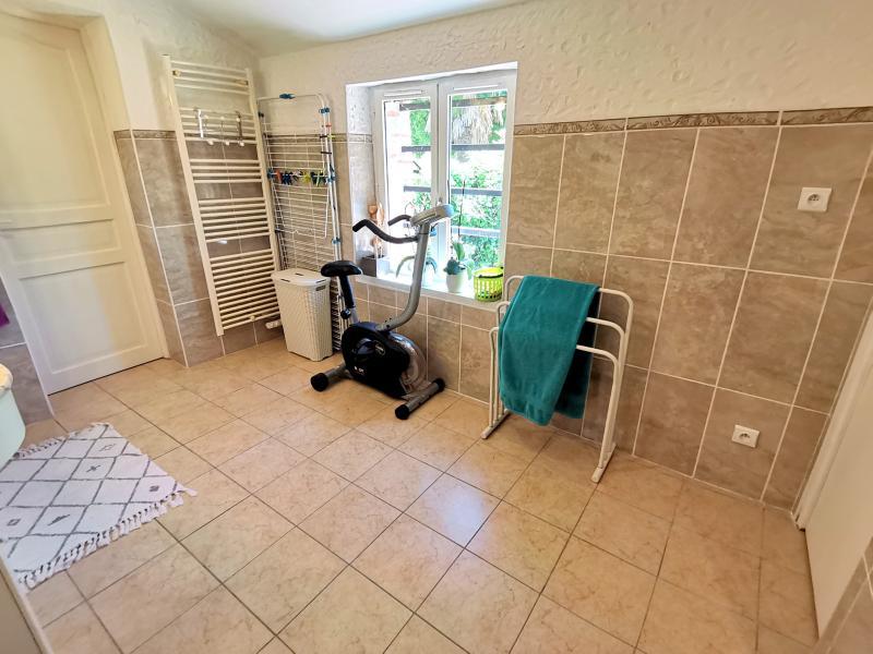 Maison - 218 m² - 7 pièces