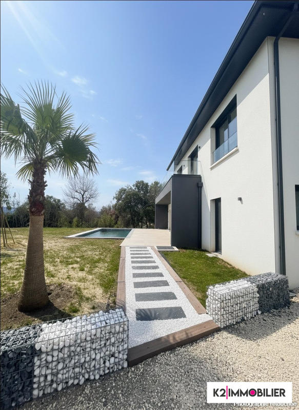 Villa - 130 m² - 5 pièces