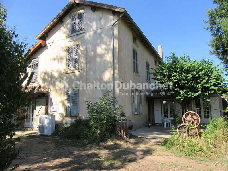 Maison - 235 m² - 9 pièces