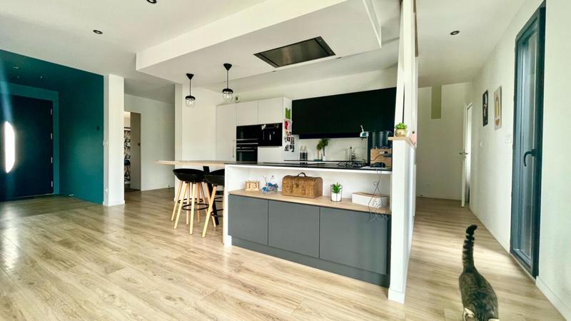 Maison - 178 m² - 7 pièces