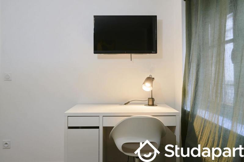 Chambre - 11 m² - 1 pièce