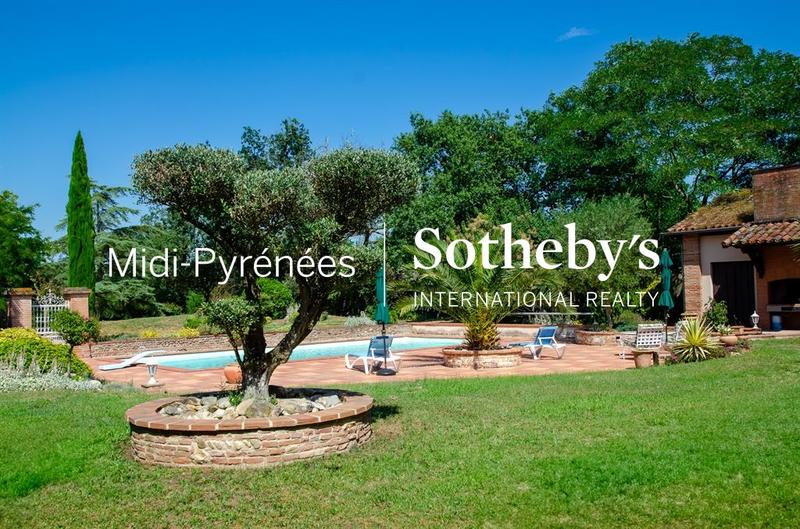 Maison - 498 m² - 14 pièces