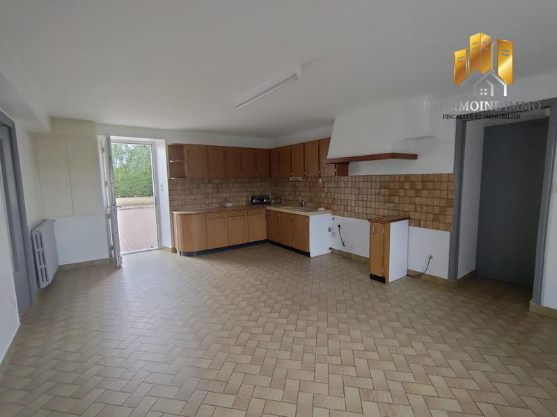 Maison - 260 m² - 5 pièces