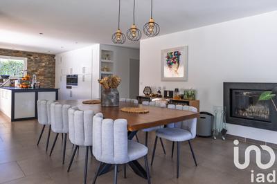 Maison - 198 m² - 6 pièces