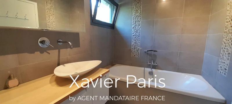 Maison - 192 m² - 5 pièces