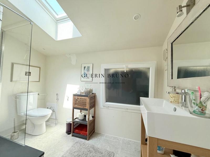 Maison - 180 m² - 6 pièces