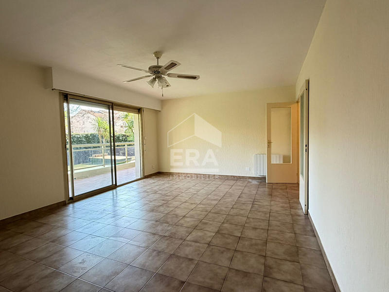 Appartement - 77 m² - 3 pièces