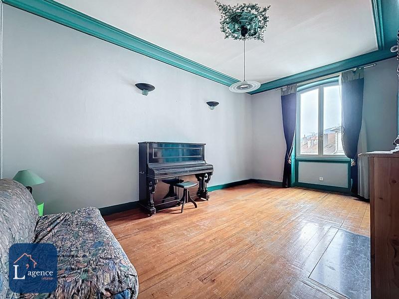 Appartement - 192 m² - 6 pièces