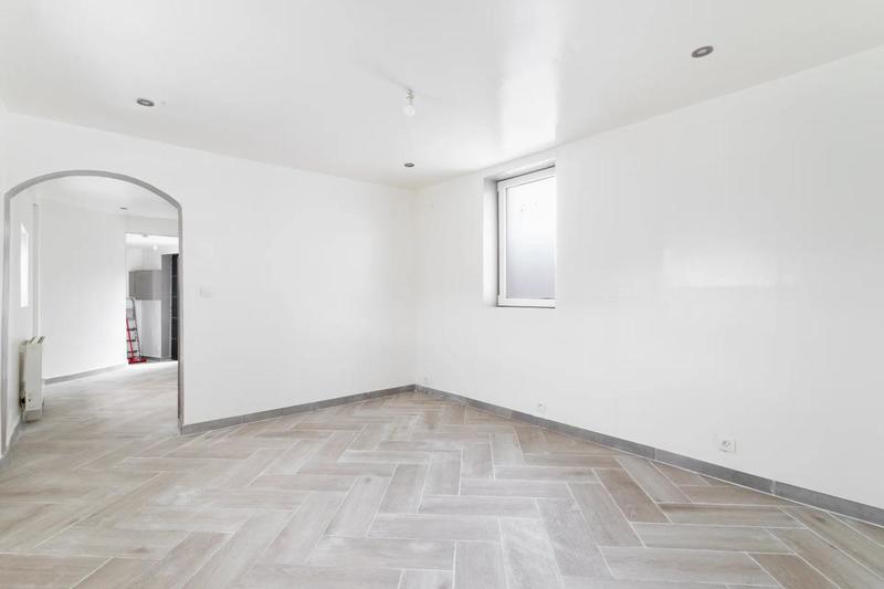 Maison - 110 m² - 7 pièces