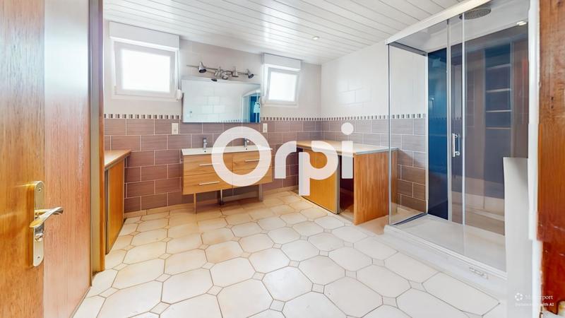 Maison - 170 m² - 5 pièces