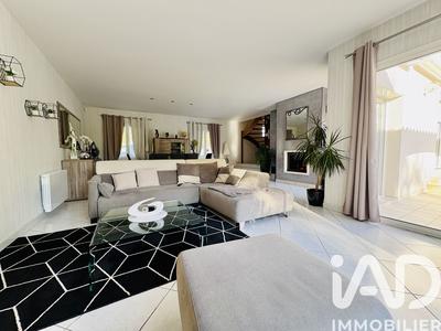 Maison - 150 m² - 6 pièces