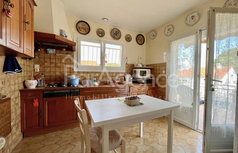 Maison - 137 m² - 5 pièces