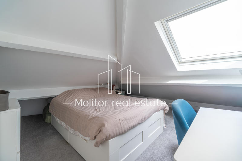 Triplex - 185 m² - 7 pièces