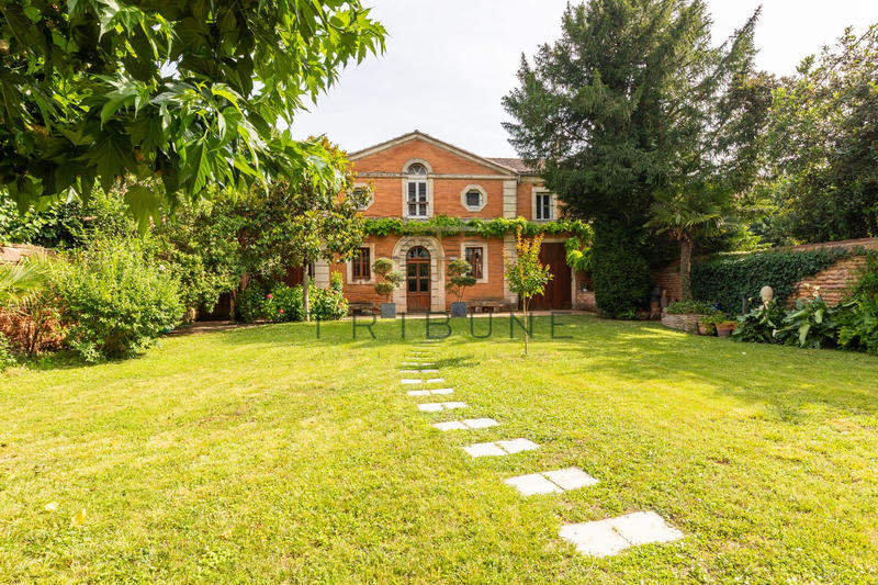 Maison - 500 m² - 10 pièces