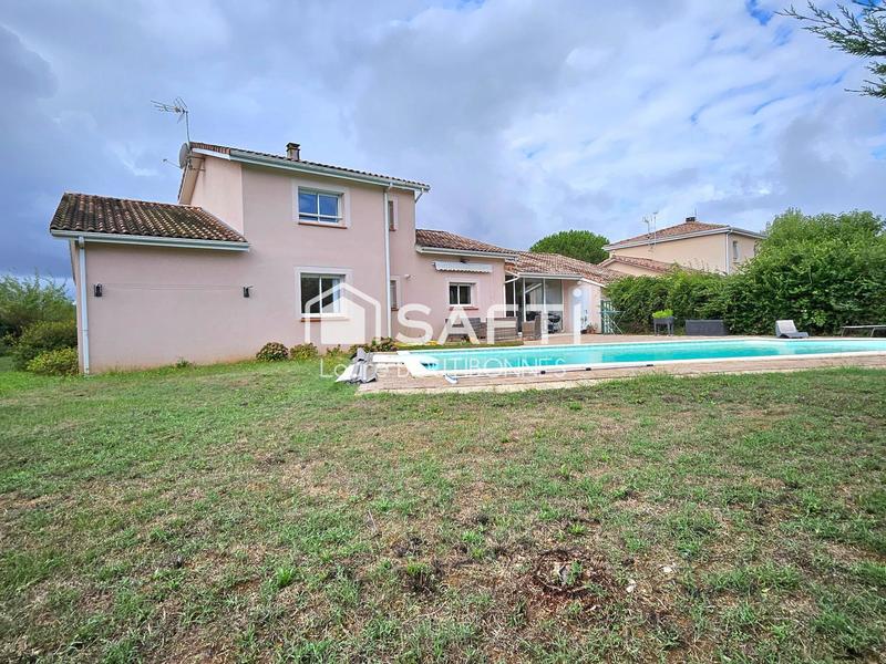 Maison - 195 m² - 8 pièces