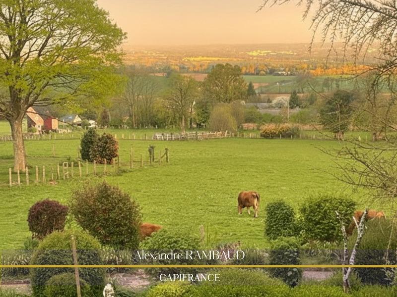 Maison - 231 m² - 8 pièces