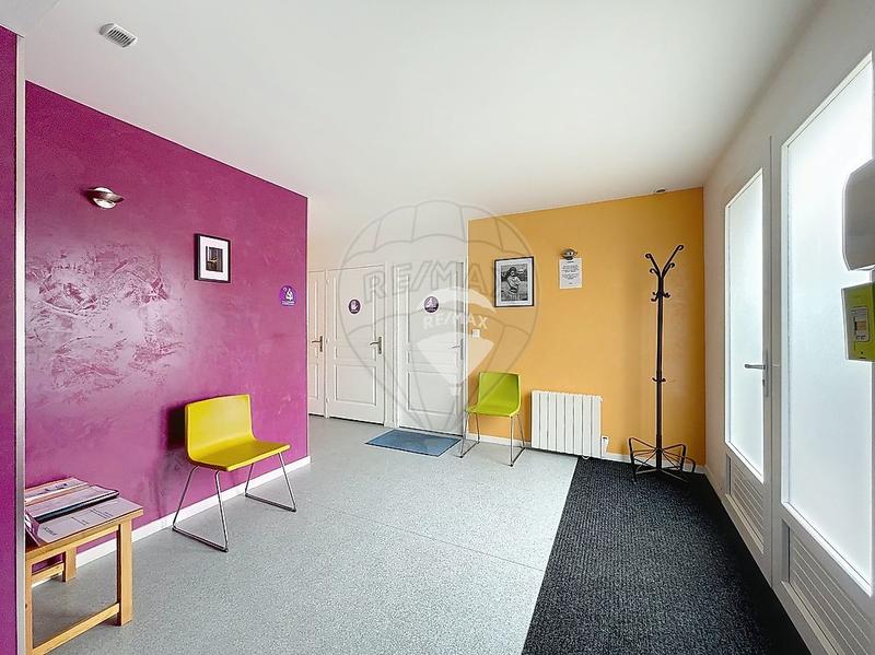 Immeuble - 108 m² - 6 pièces