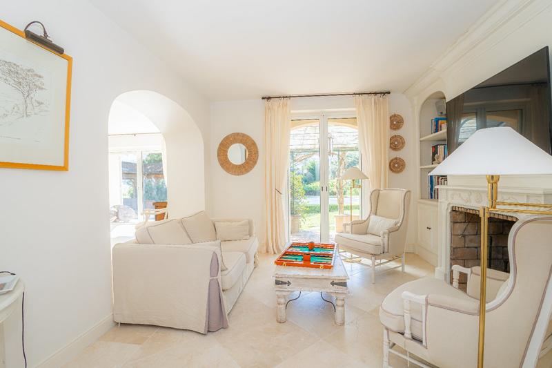 Maison - 438 m² - 15 pièces