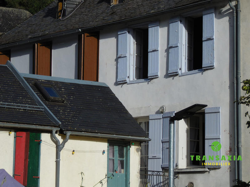 Maison - 95 m² - 5 pièces