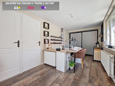 Maison - 222 m² - 9 pièces