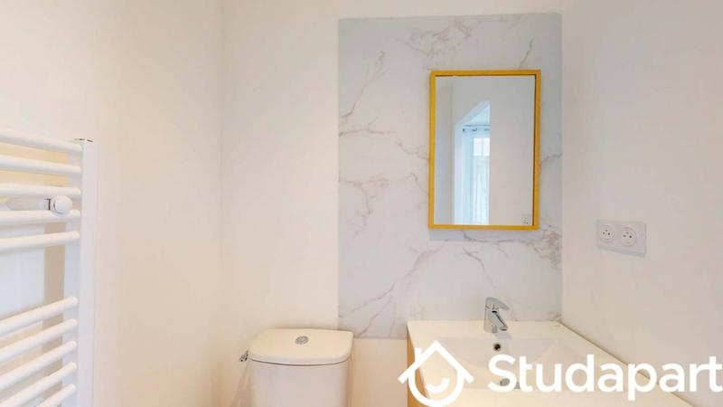 Chambre - 10 m² - 1 pièce