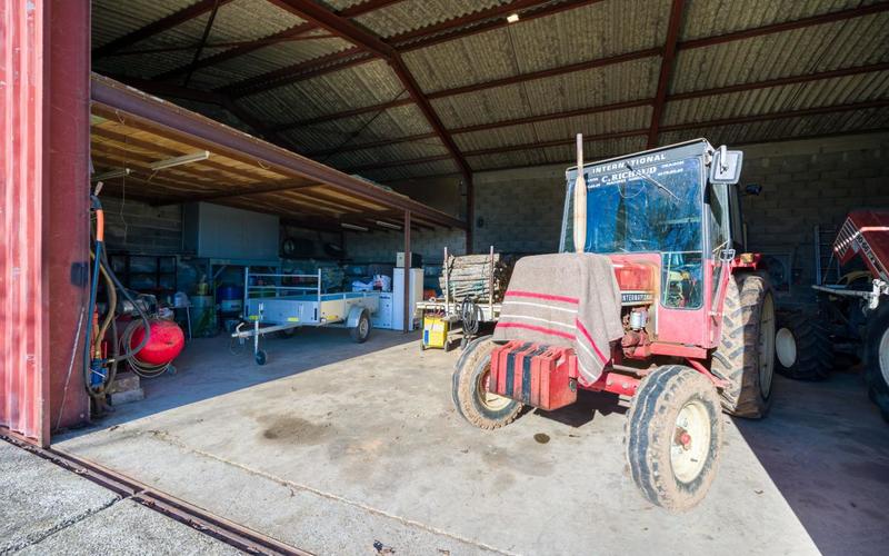 Propriété - 390 m² - 14 pièces