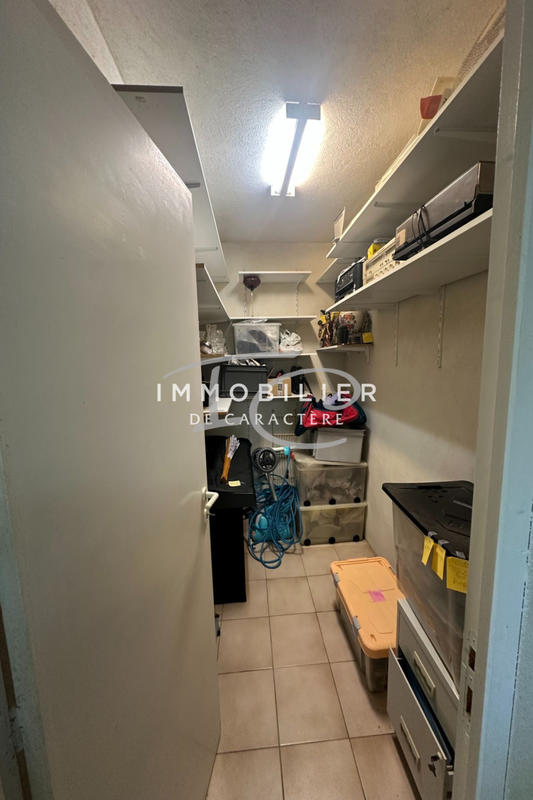 Maison - 141 m² - 1 pièce