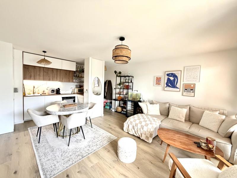 Appartement - 65 m² - 3 pièces