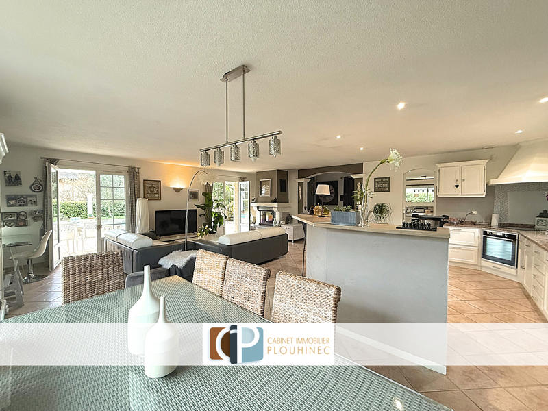 Maison - 175 m² - 7 pièces