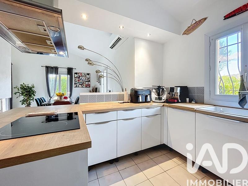 Maison - 95 m² - 4 pièces