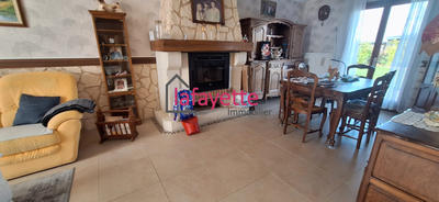 Maison - 105 m² - 4 pièces